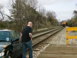 Jak uniknąć zderzenia z pociągiem?