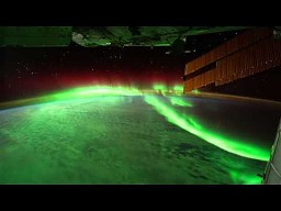 Zorza polarna widziana ze stacji kosmicznej