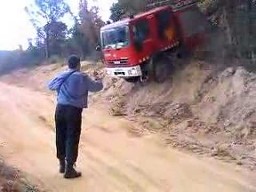 Co powinien potrafić kierowca wozu strażackiego?