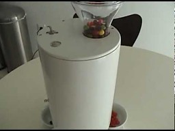 Maszyna do sortowania skittlesów