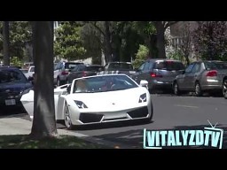 "Niemowa" wyrywa blachary na Lamborghini