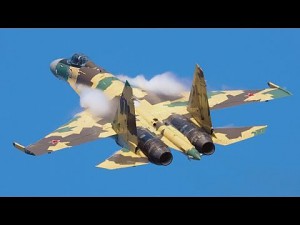 Zwrotność rosyjskich Su-35 & Su-37 - Demonstracja