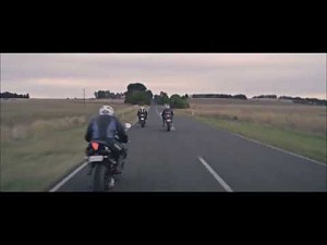 Australijski film pokazujący, jakie niebezpieczeństwa czyhają na motocyklistów