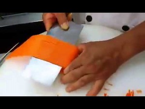 Magiczna kuchnia Joe Monstera: jak kroić marchewkę?