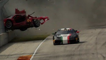 Efektowny wypadek Ferrari