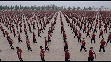 36 000 uczniów szkoły Shaolin
