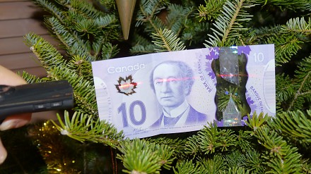 Naukowa niespodzianka w nowych banknotach z Kanady