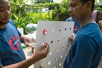 DIY: butelkowy klimatyzator prosto z Bangladeszu