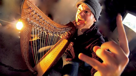 Tego nie spodziewałeś się usłyszeć - metal na harfie