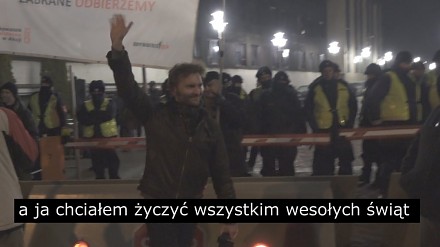 Protest pod Sejmem i relacja 'z humorkiem'