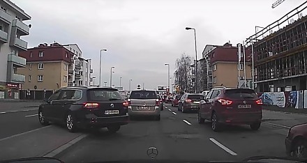 Ku przestrodze - kolejna kompilacja popisów głupoty polskich kierowców
