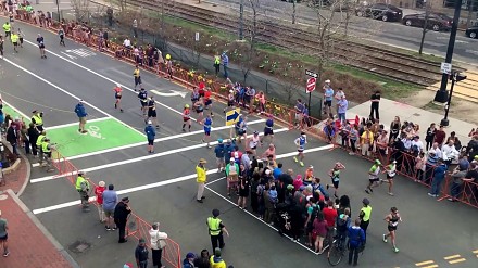 Skrzyżowanie na Maratonie Bostońskim