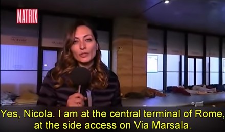 Włoska reporterka zaatakowana przez imigrantów podczas relacji na żywo