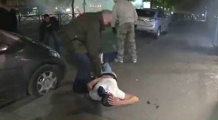 Francuska policja po cywilu vs. złodzieje