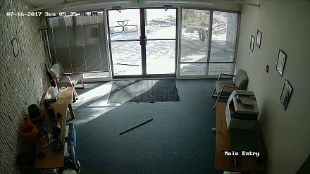 Ktoś włamał się do biura, ale niczego nie ukradł