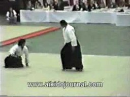 Steven Seagal daje pokaz aikido
