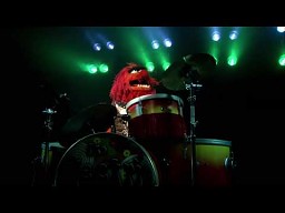 Muppety śpiewają Bohemian Rhapsody zespołu Queen
