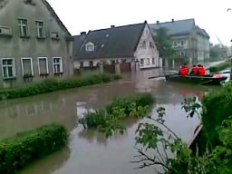 Pomoc wojska w czasie powodzi