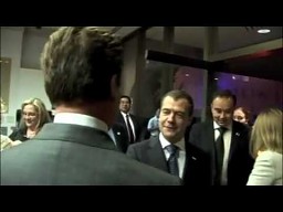 Miedwiediew żegna Schwarzeneggera